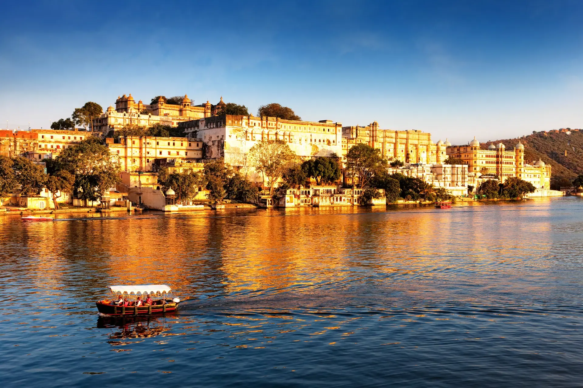 8 Days Heritage Experience Rajasthan Tour Package